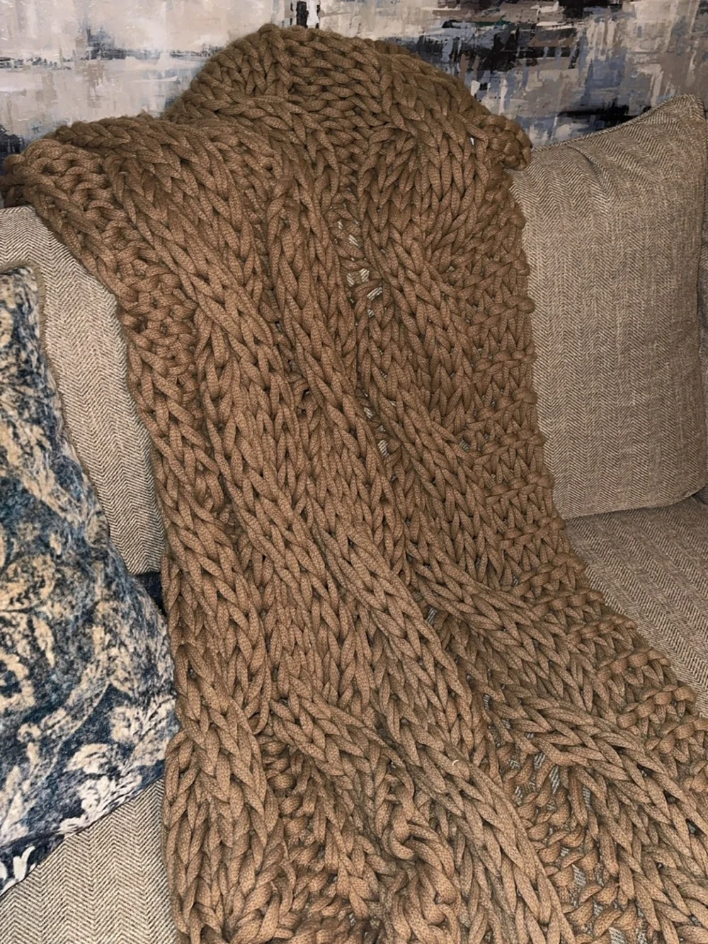 POTTERY BARN BROWN HAND KNIT COLOSSAL THROW HOME DECOR ACCENT
